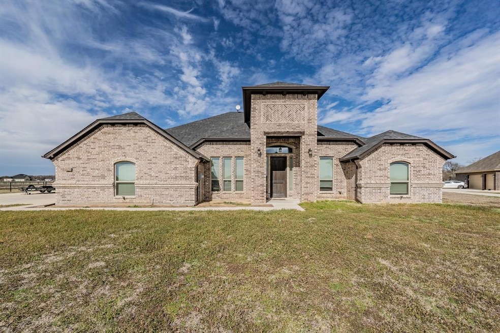 140 Katy Ranch Dr, Weatherford, TX 76085 - photo 1