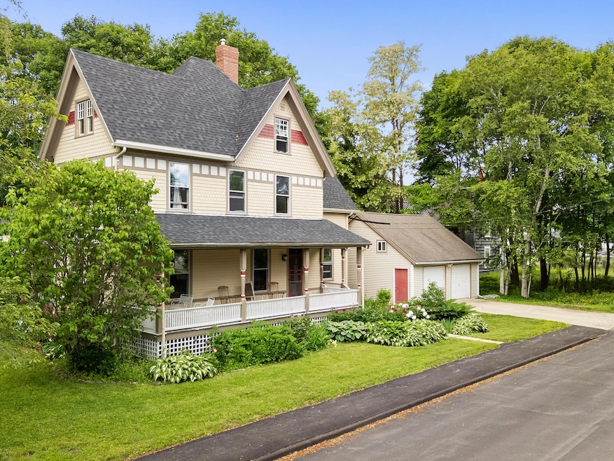 Under Contract $623,000
