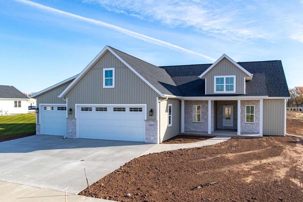 N8824 Dublin Pass, Harrison, WI 54952 - photo 1