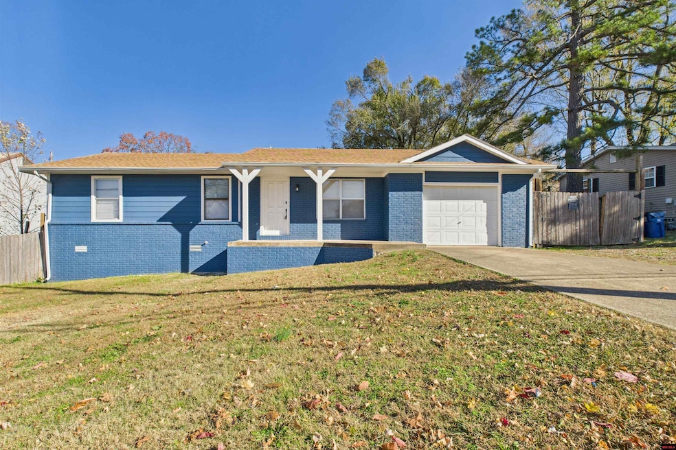 903 Waverly Rd, Mountain Home, AR 72653 - photo 1