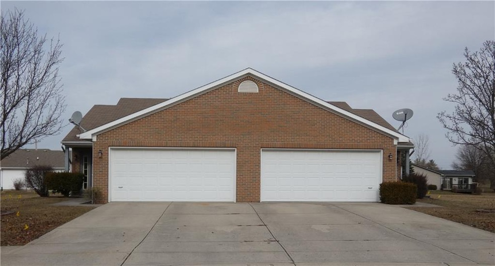 1054 Torino Ct, Franklin, IN 46131 - photo 1