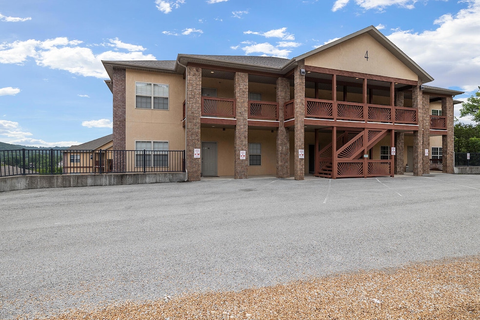 190 Rockwood Ln unit 2, Branson, MO 65616 - photo 1