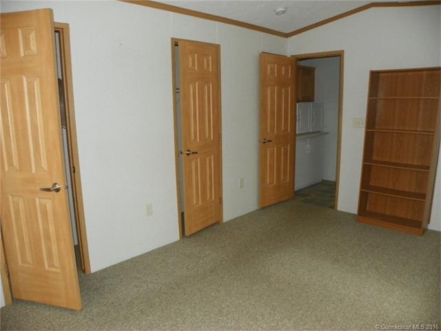 32 Terrace Dr, Waterford, CT 06385 - photo 1