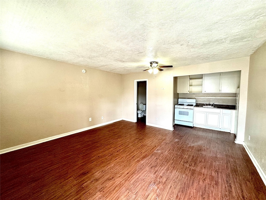 1756 W Main St unit 20, Houston, TX 77098 - photo 1