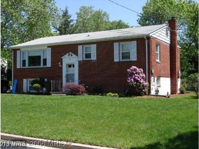 9006 Phyllis Dr, Clinton, MD 20735 - photo 1