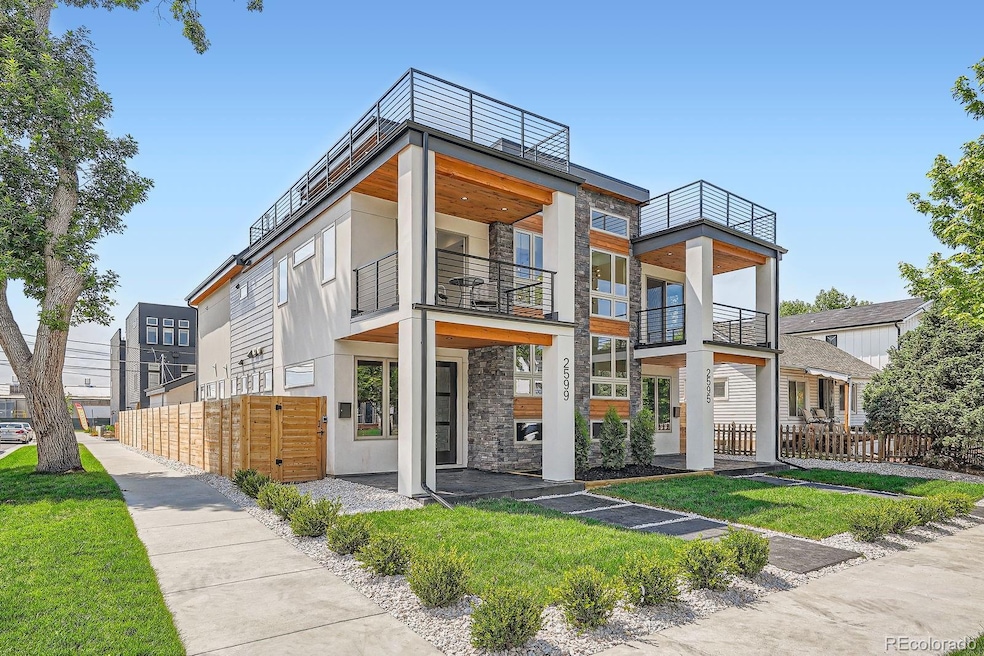 Pending $1,098,000 • Co-Listing Agent