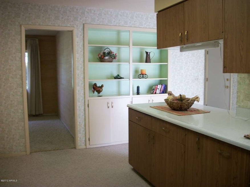 Kitchen W/Built in Shelving
