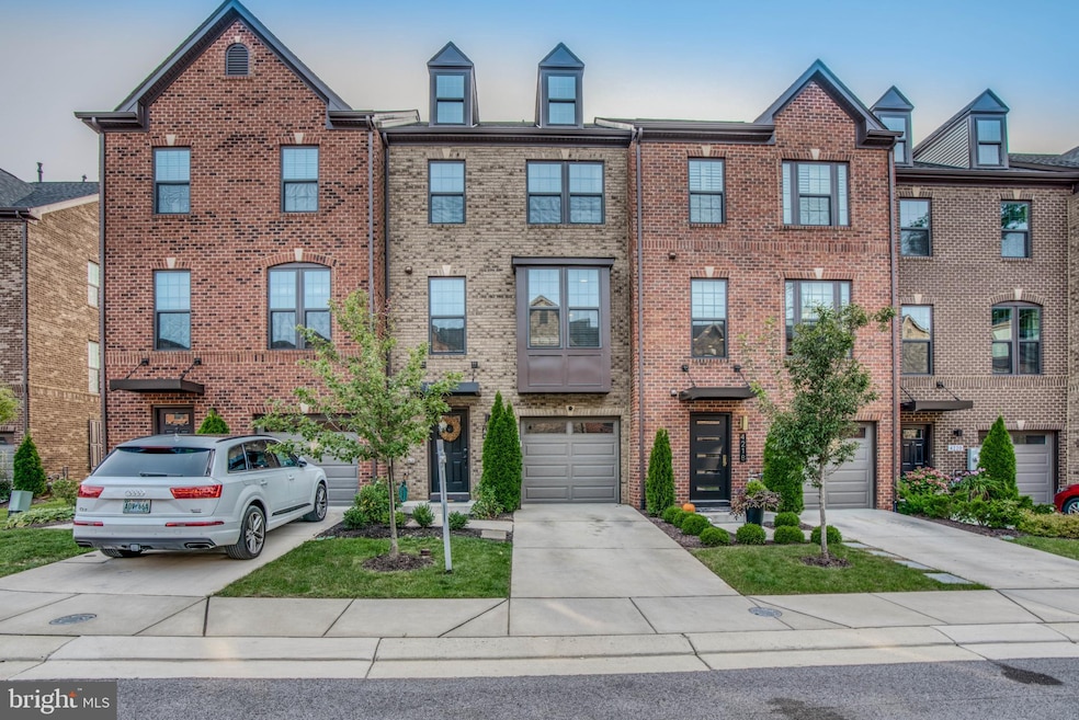 4216 Skyview, Baltimore, MD 21211 - photo 1