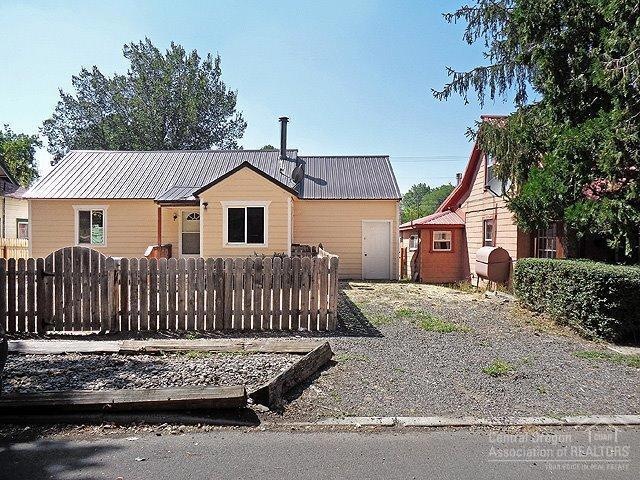 115 N I St, Lakeview, OR 97630 - photo 1