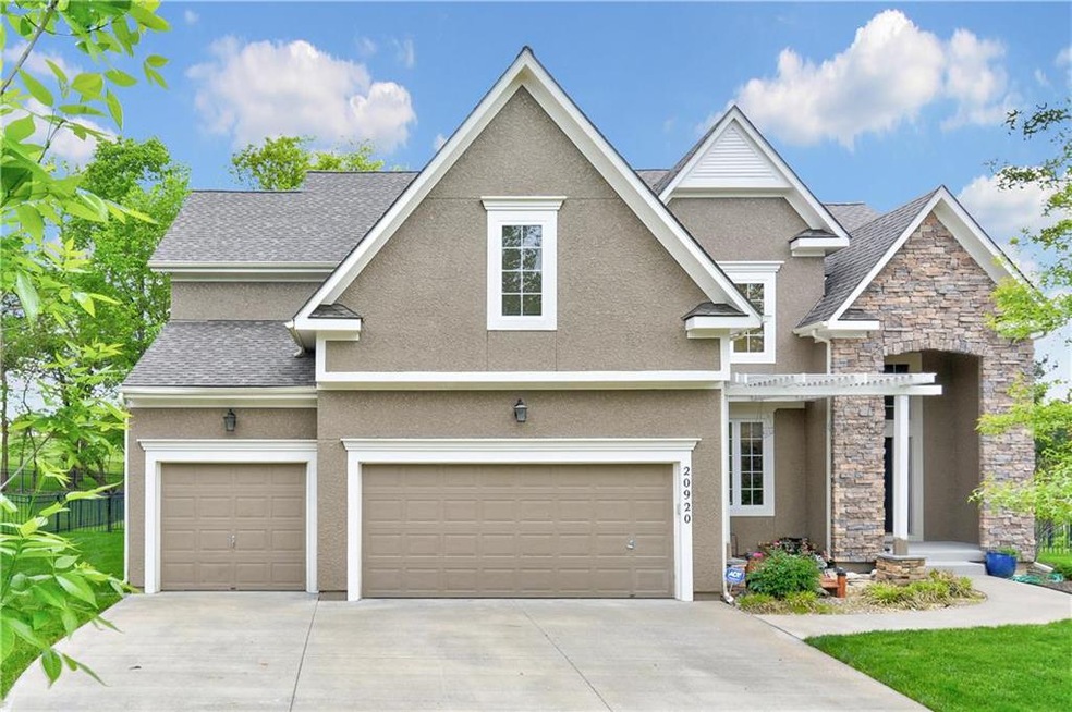 20920 W 99th St, Lenexa, KS 66220 - photo 1