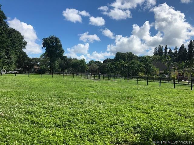 12575 SW 13th St, Davie, FL 33325 - photo 1