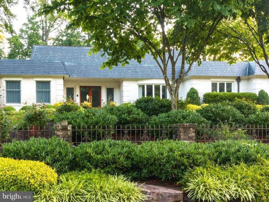 6618 Van Winkle Dr, Falls Church, VA 22044 - photo 1