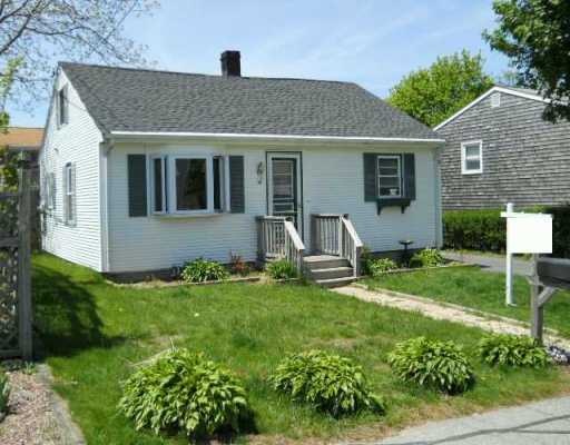 14 Islington Ave, Portsmouth, RI 02871 - photo 1