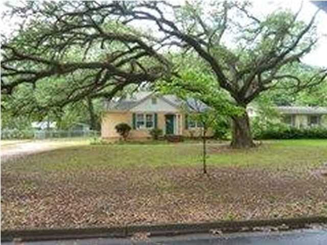 1315 6th Ave, Albany, GA 31707 - photo 1