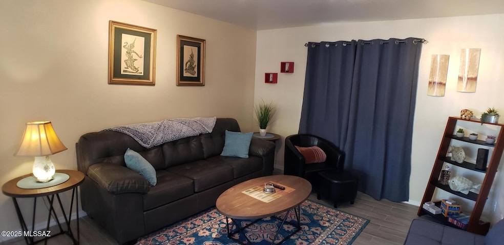 611 Living Room