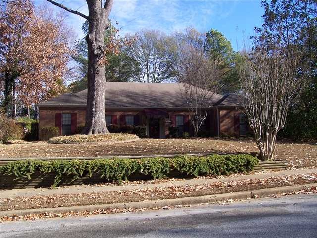 Welcome home. 4 bedrooms on first level. Bonus/Hob