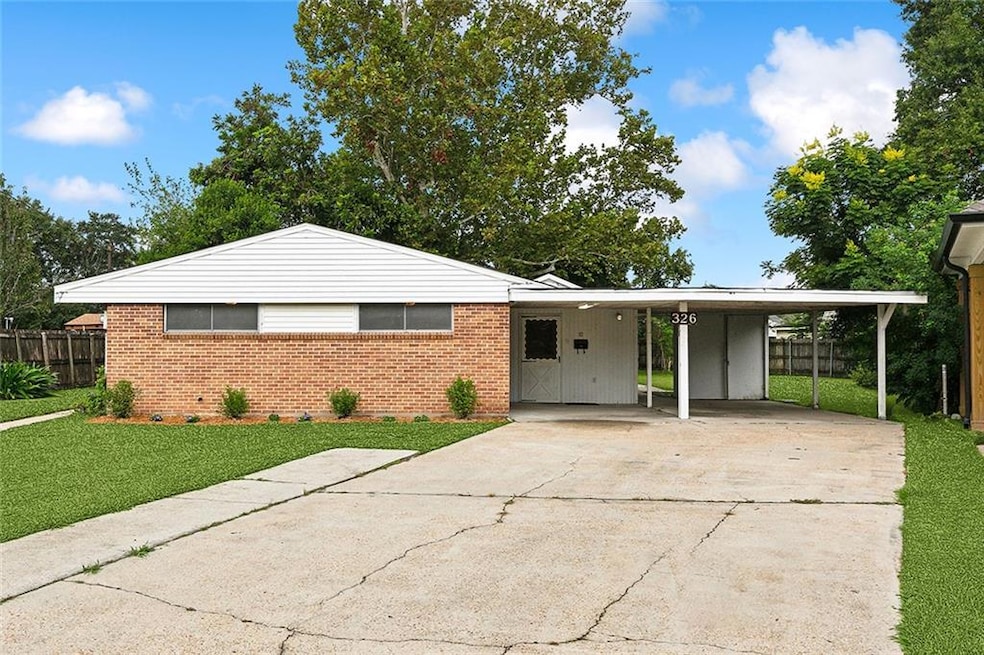 326 Carolyn Dr, New Orleans, LA 70123 - photo 1