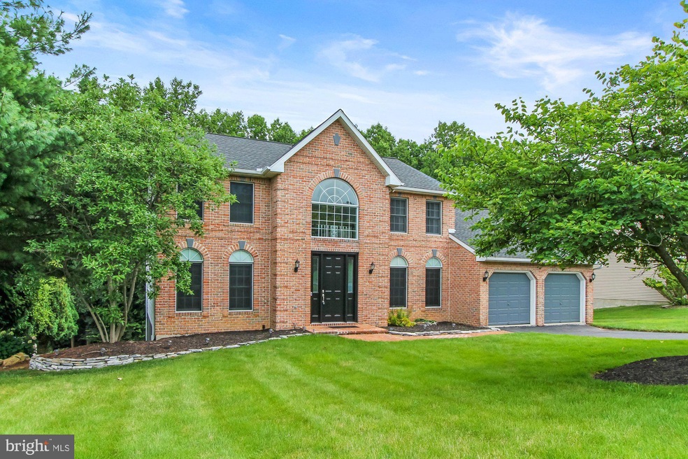 7422 Brimway Ln, Reading, PA 19606 - photo 1