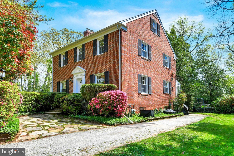 817 W Joppa Rd, Towson, MD 21204 - photo 1