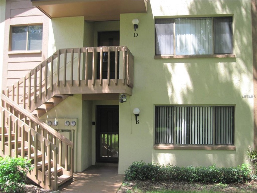 Shade and covered entryway.