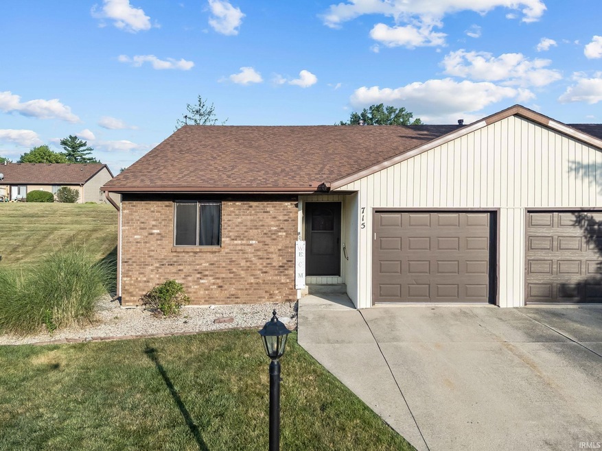 715 Shoreland Ct, Columbia City, IN 46725 - photo 1