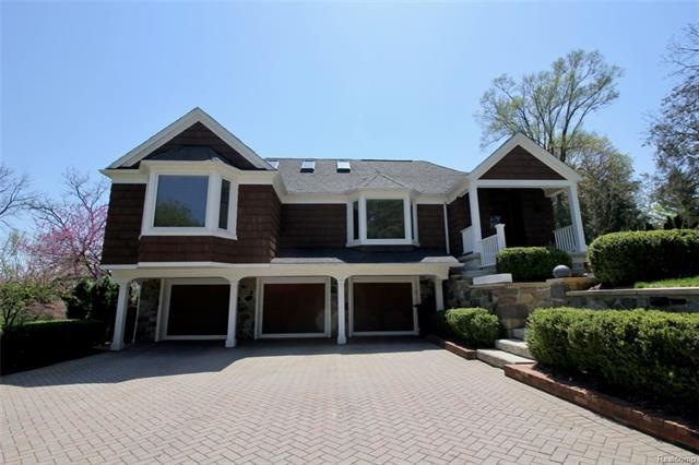 25801 Franklin Park Ct, Franklin, MI 48025 - photo 1