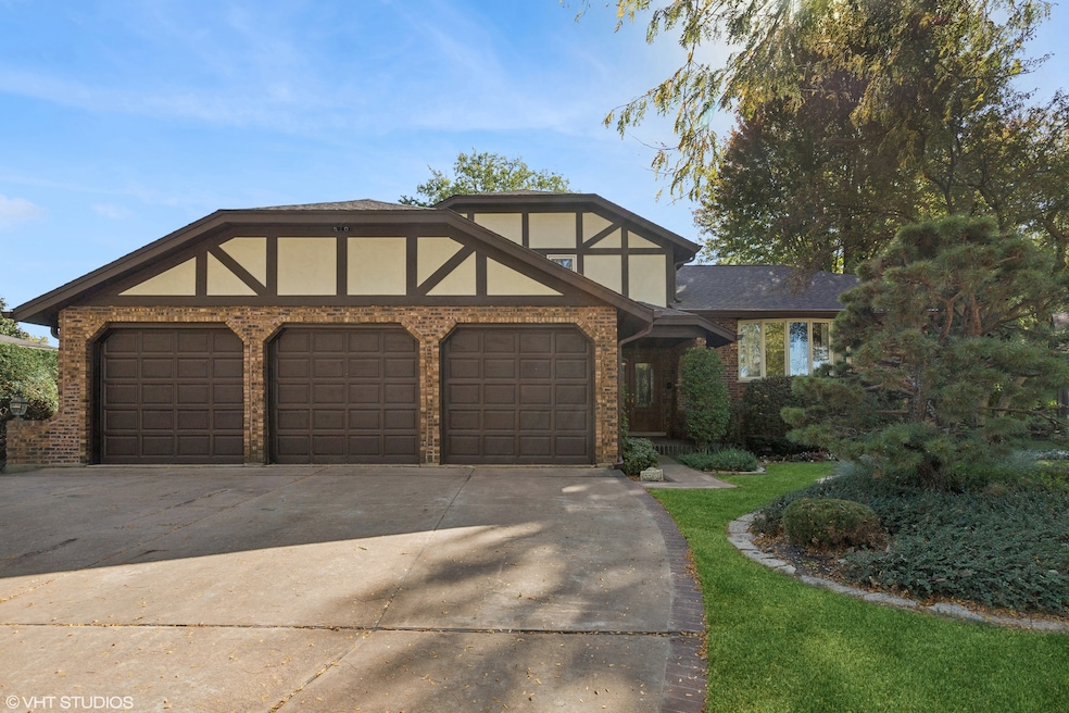 4421 Denny Ct, Rolling Meadows, IL 60008 - photo 1