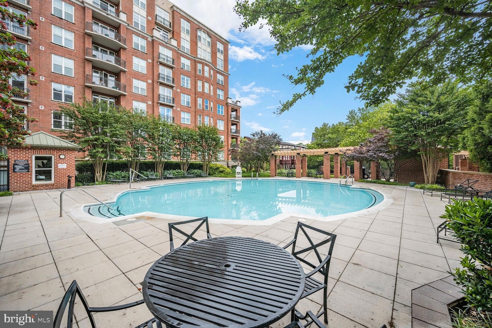 Pending $630,000 • Co-Listing Agent