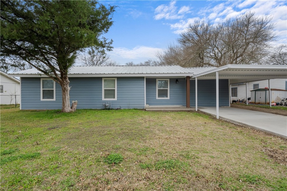 120 Brewster St, Robinson, TX 76706 - photo 1