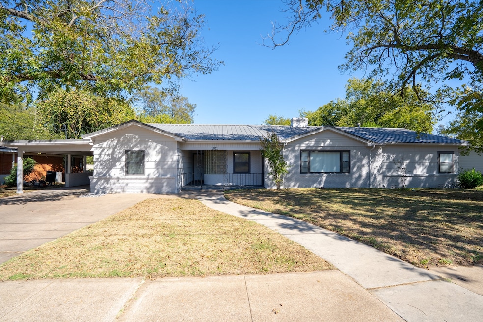 Under Contract $285,000