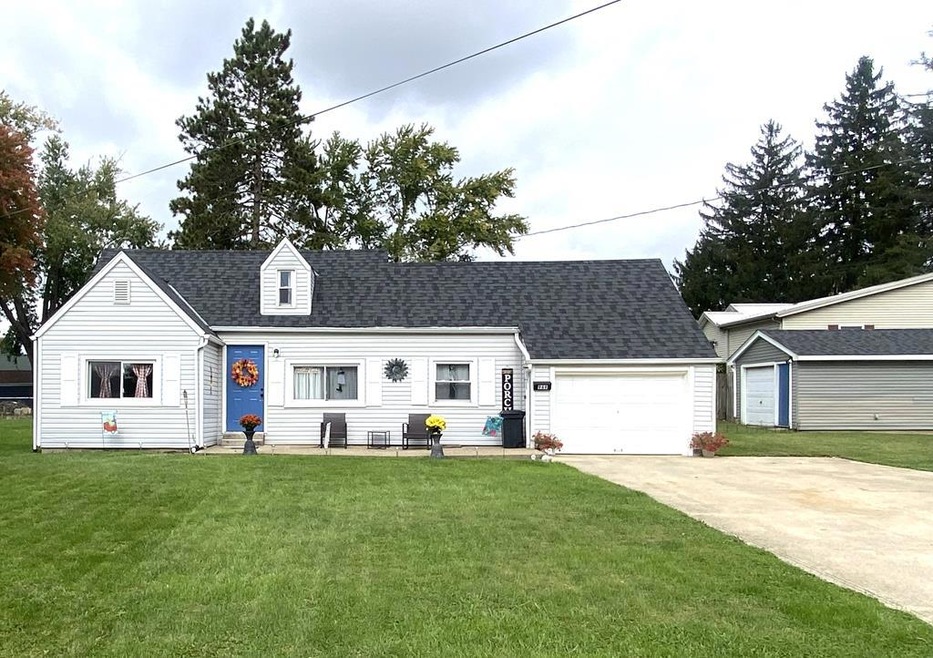 969 Grace St, Mansfield, OH 44905 - photo 1