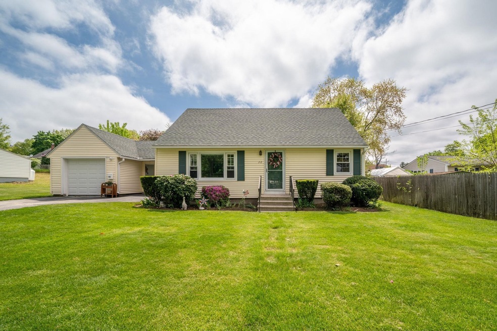 30 Saint Joseph`s Dr, Nashua, NH 03060 - photo 1