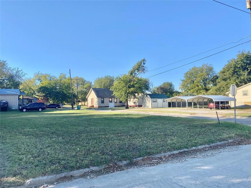 800 E Main St, Gainesville, TX 76240 - photo 1