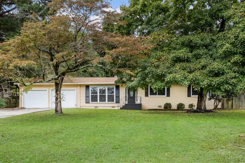 2860 Strathmoor Rd SE, Smyrna, GA 30080 - photo 1