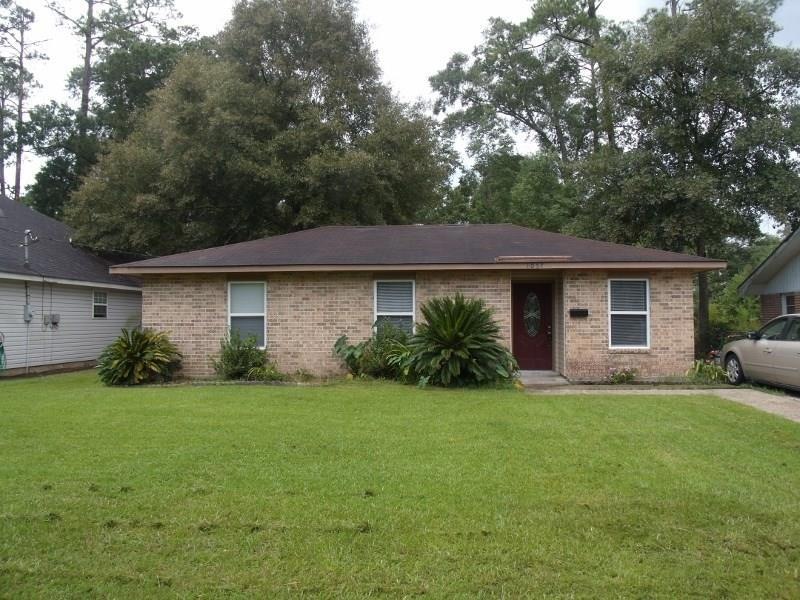 1057 S Pine St, Slidell, LA 70460 - photo 1