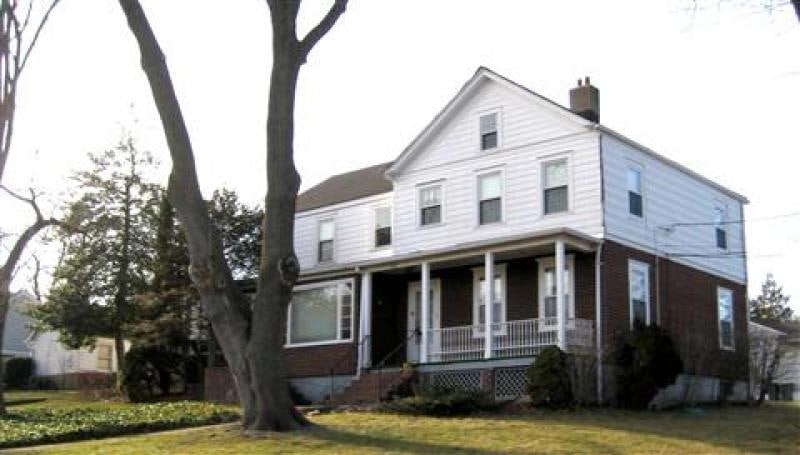 838 Broad St, Clifton, NJ 07013 - photo 1