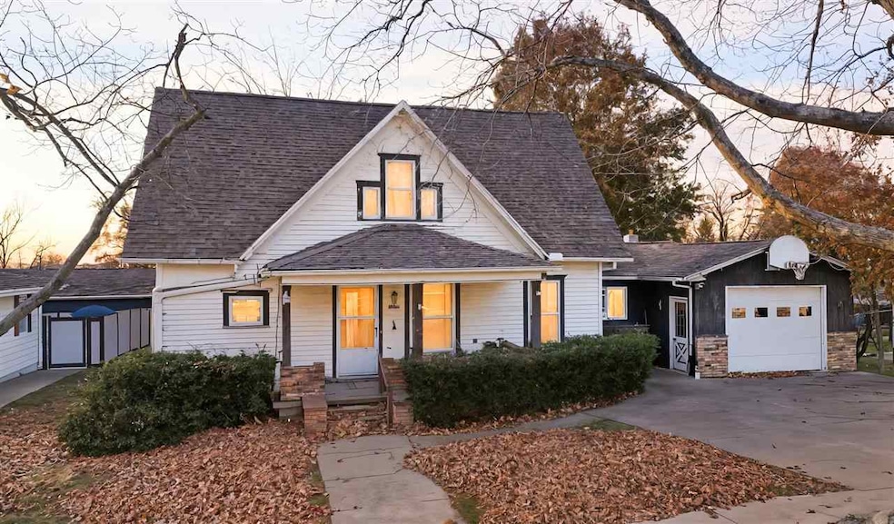 Under Contract $179,900 • Co-Listing Agent