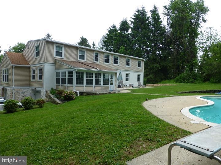 1192 Wisteria Dr, Malvern, PA 19355 - photo 1