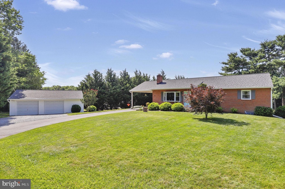 5407 Village Ct, Adamstown, MD 21710 - photo 1