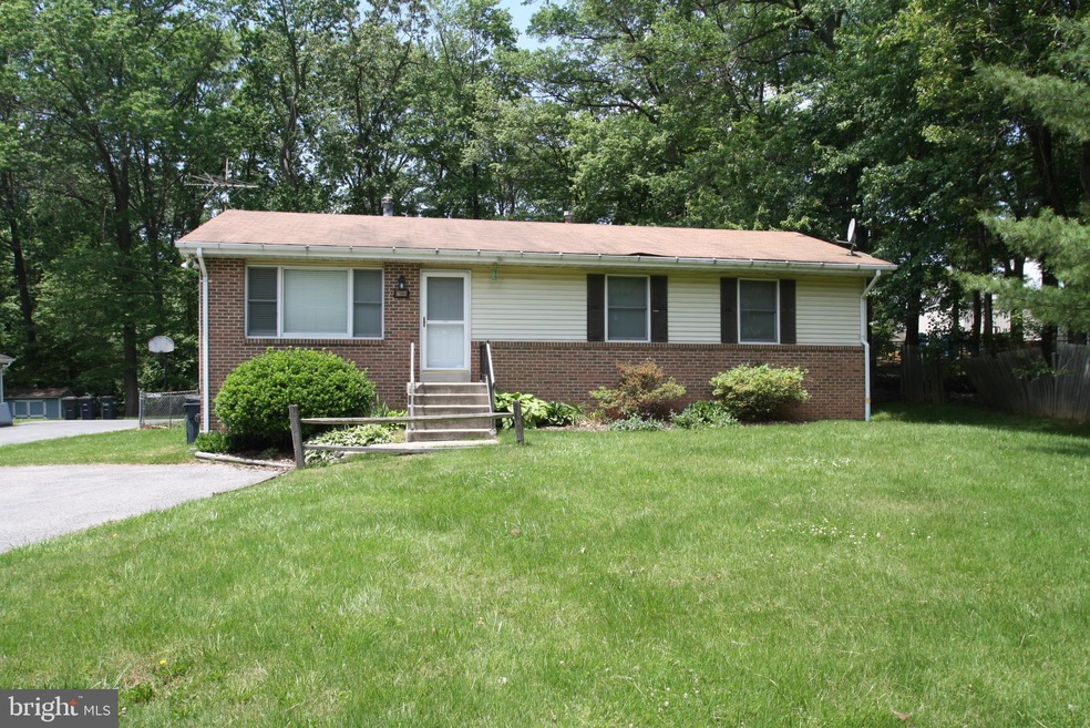 16410 Bond Mill Rd, Laurel, MD 20707 - photo 1