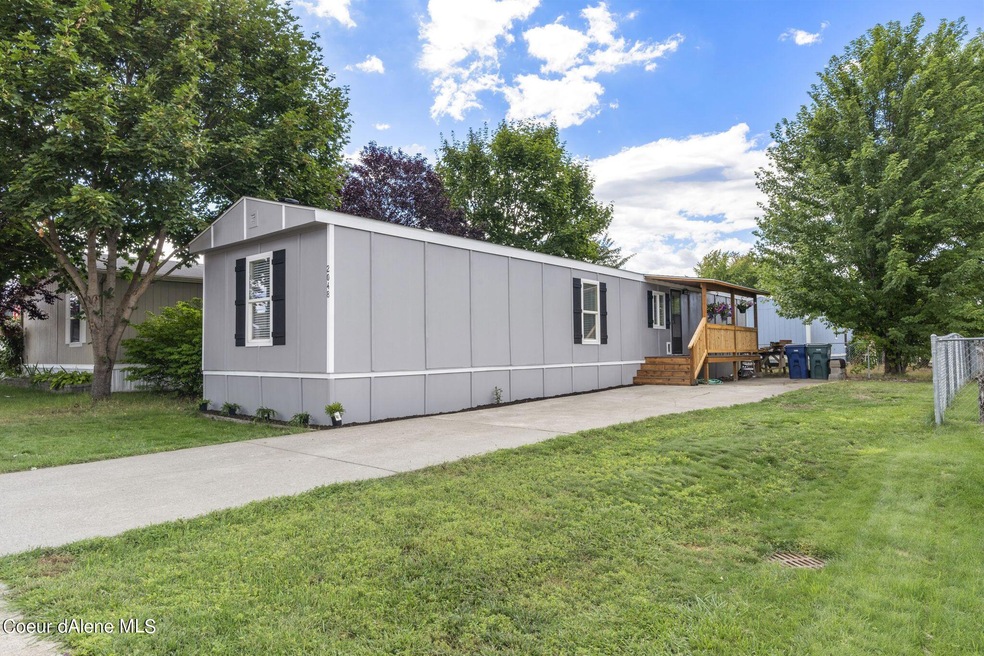 1-web-or-mls-2048-w-windermere-ave