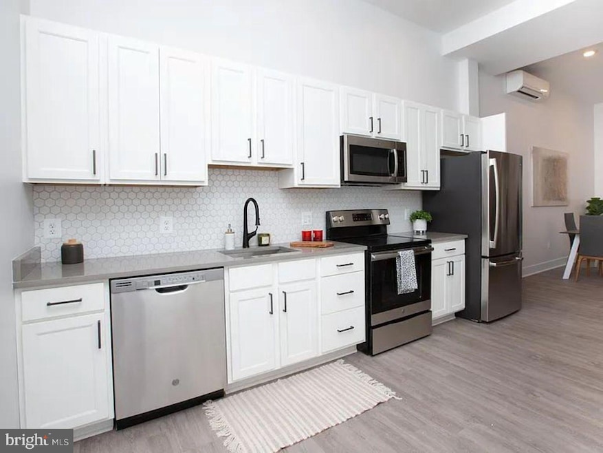 1742 Fleet St unit 301, Baltimore, MD 21231 - photo 1