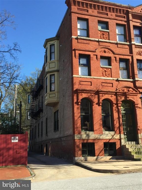 251 Robert St unit 1, Baltimore, MD 21217 - photo 1