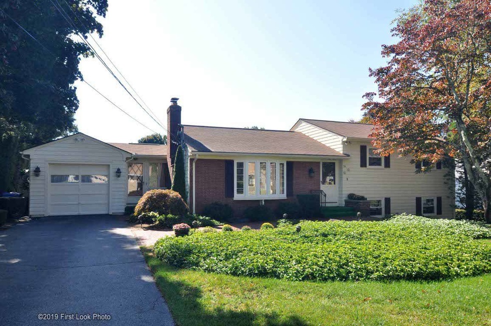 28 Blue Ridge Rd, Cranston, RI 02920 - photo 1