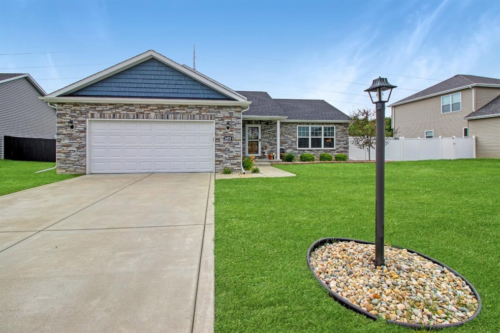 5409 Woodland Dr, Crown Point, IN 46307 - photo 1