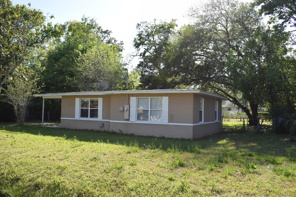1906 Burkholder Cir E, Jacksonville, FL 32216 - photo 1