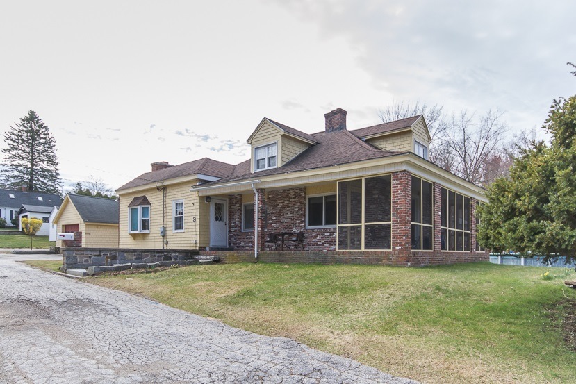 9 Stearns Ave, Hooksett, NH 03106 - photo 1