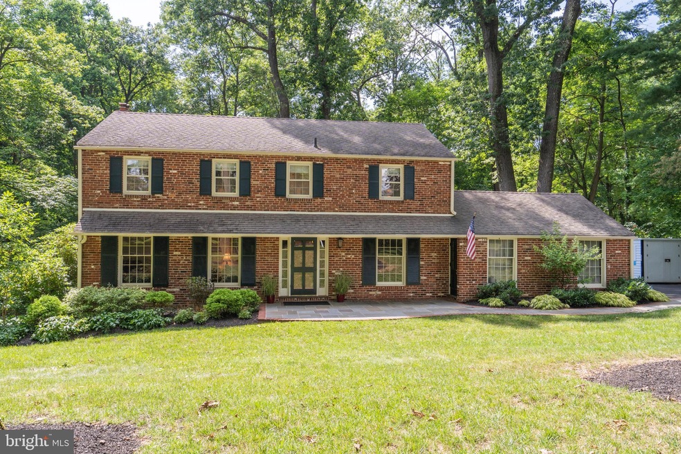 122 Lenape Dr, Berwyn, PA 19312 - photo 1