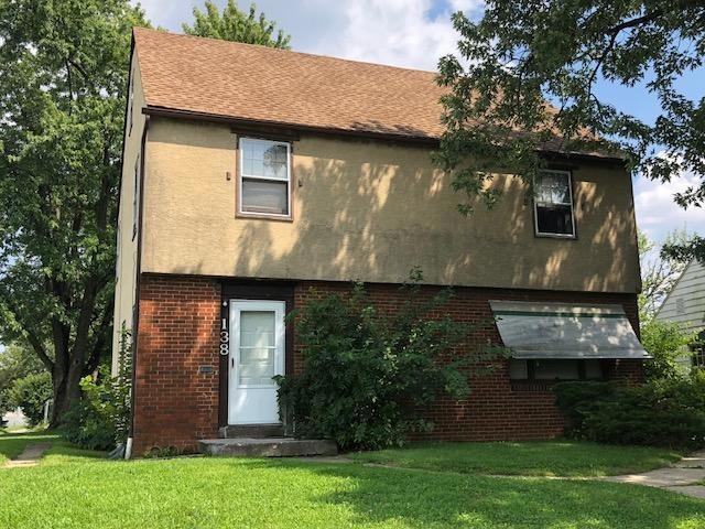 136 N Everett
