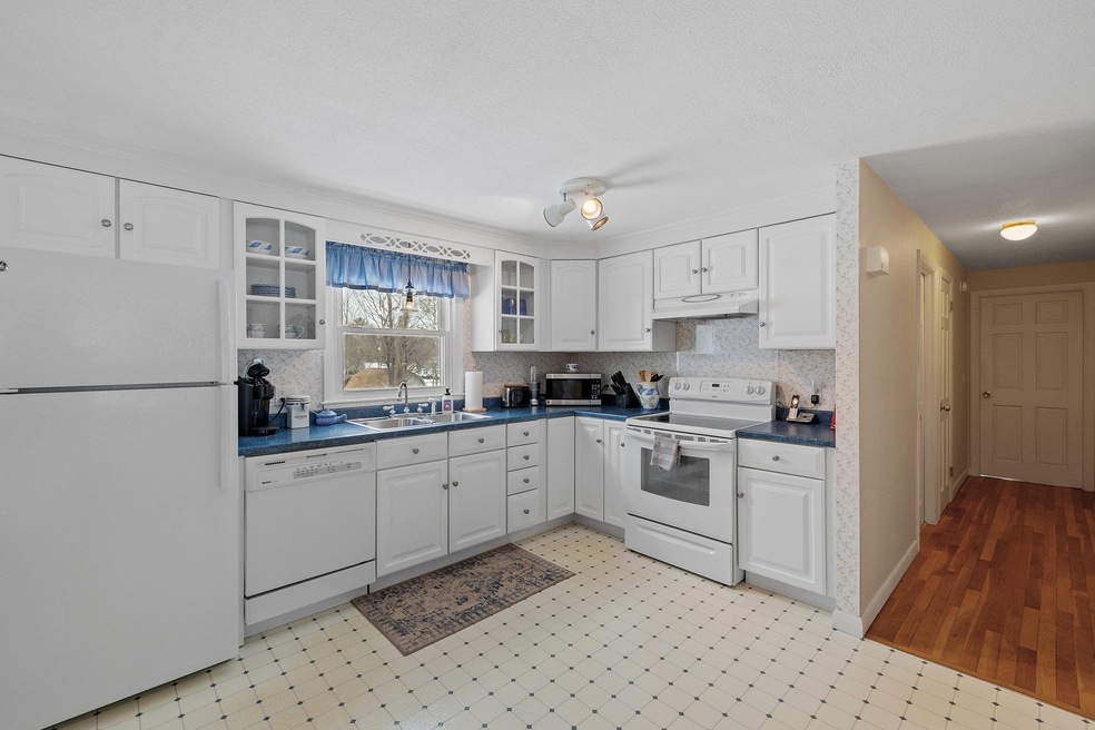 3 Robert St, Franklin, NH 03235 - photo 1